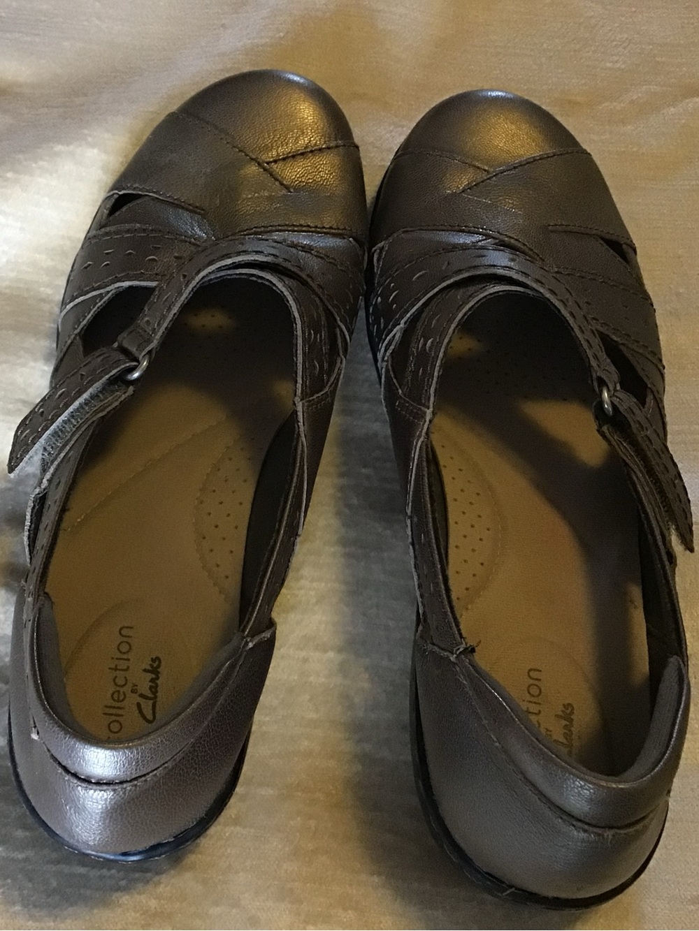 Clarks Women's BronzeLeather Mary Jane Comfort Flats